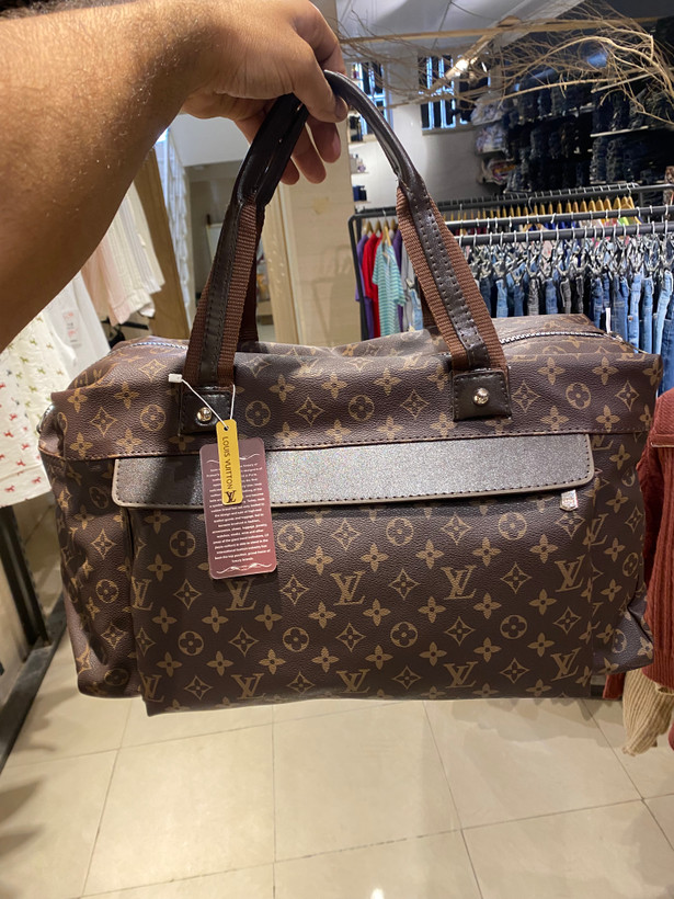 کیف زنانه یونیسکس طرح برند وارداتی کد 12009 مزون دیبا یزد