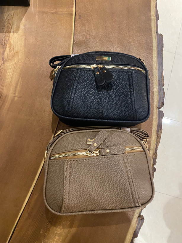 کیف زنانه پاسپورتی 4 زیپ کد 45600 مزون دیبا یزد