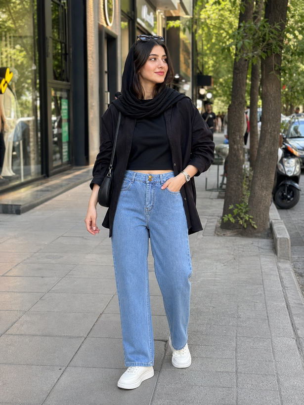 شلوار جین زنانه نیم بگ آبی دریایی دو دکمه نمای جلو